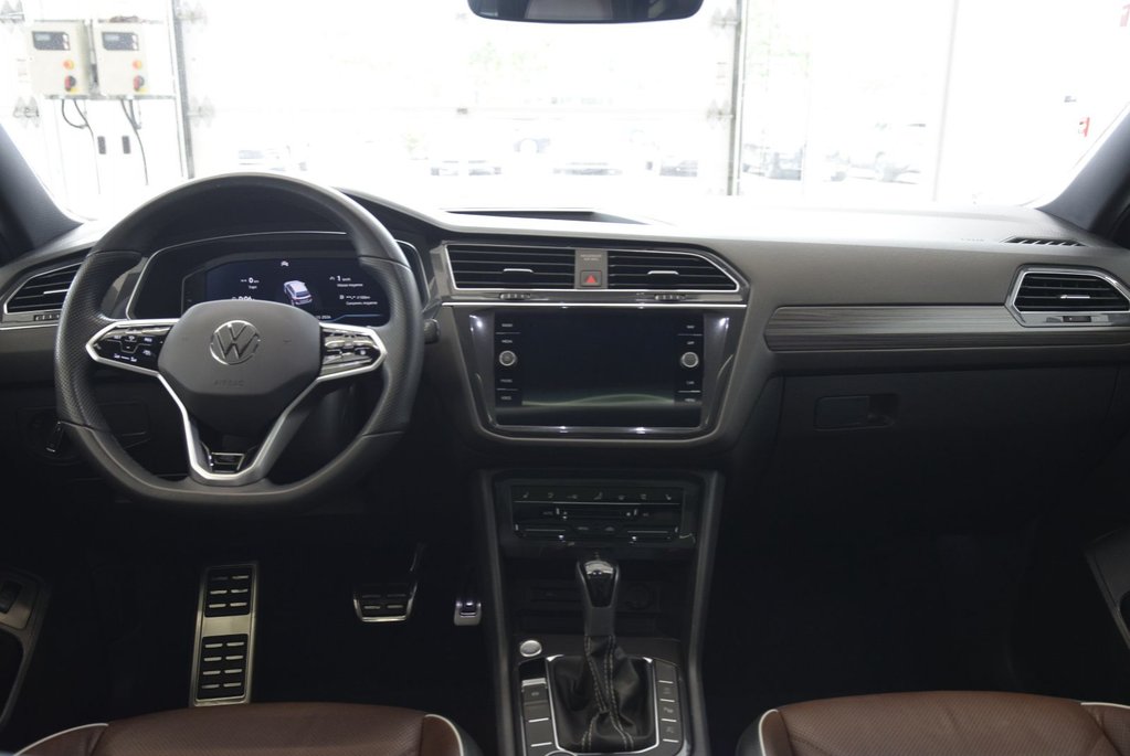 Volkswagen Tiguan HIGHLINE+R LINE+7 PASSAGERS 2023 à Laval, Québec - 27 - w1024h768px