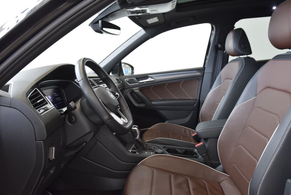 Volkswagen Tiguan HIGHLINE+R LINE+7 PASSAGERS 2023 à Laval, Québec - 19 - w1024h768px