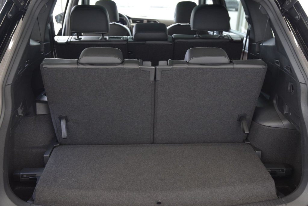 Volkswagen Tiguan HIGHLINE+R LINE+7 PASSAGERS 2023 à Laval, Québec - 24 - w1024h768px