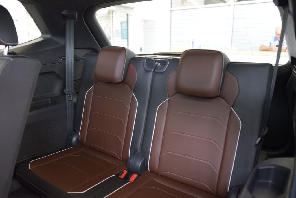 Volkswagen Tiguan HIGHLINE+R LINE+7 PASSAGERS 2023 à Laval, Québec - 25 - w1024h768px