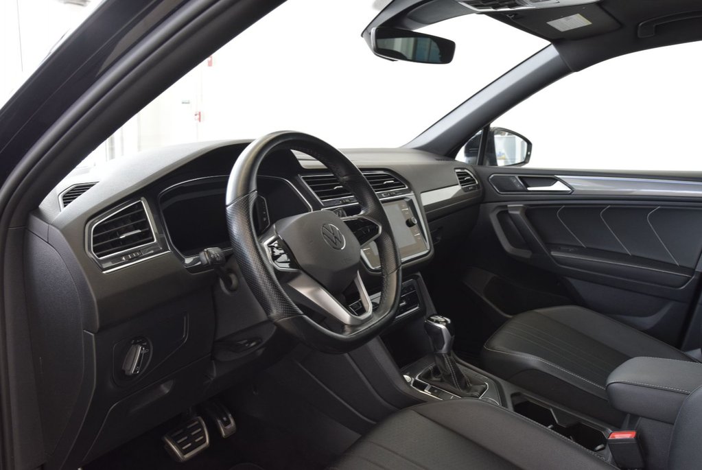 Volkswagen Tiguan COMFORTLINE+BLACK PACKAGE 2023 à Laval, Québec - 17 - w1024h768px