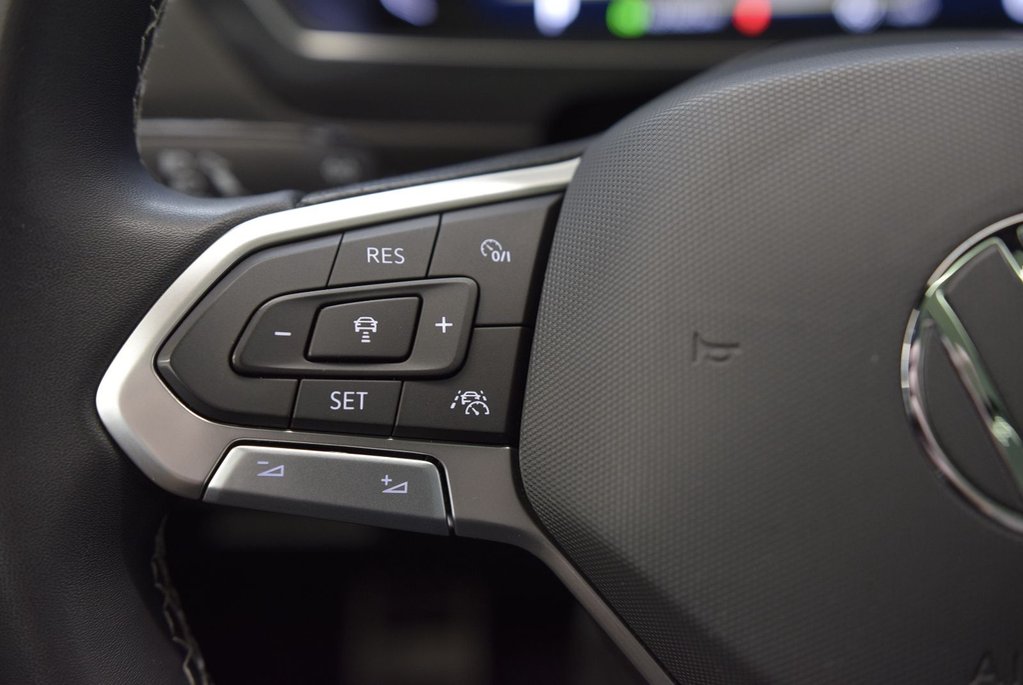 2023 Volkswagen Tiguan HIGHLINE+R LINE+CUIR+TOIT+ in Laval, Quebec - 23 - w1024h768px