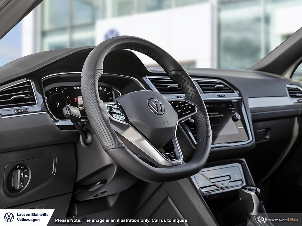 2024  Tiguan Comfortline R-Line Black Edition in Laval, Quebec - 12 - w1024h768px