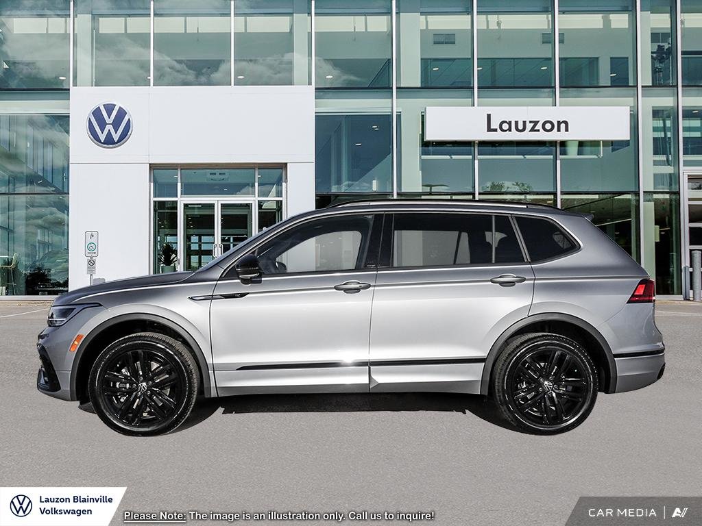 Volkswagen Tiguan Comfortline R-Line Black Edition 2024 à Laval, Québec - 3 - w1024h768px