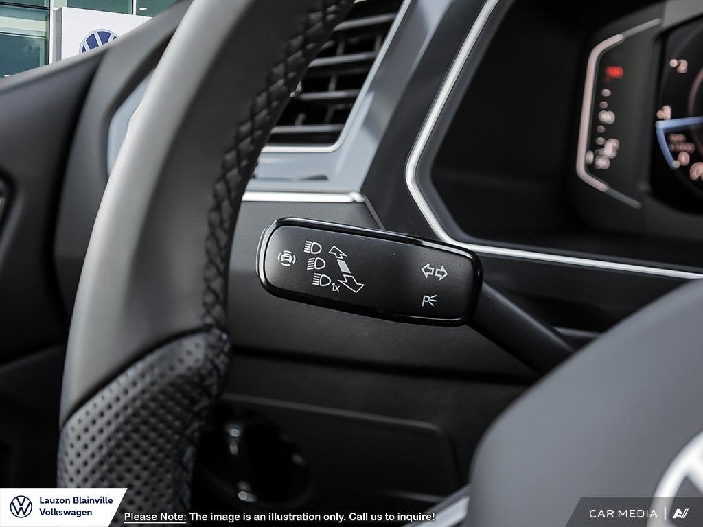 Volkswagen Tiguan Highline R-Line 2024 à Laval, Québec - 25 - w1024h768px