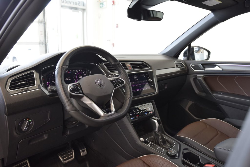 Volkswagen Tiguan HIGHLINE+R LINE+8 PNEUS 8 MAGS 2024 à Laval, Québec - 8 - w1024h768px