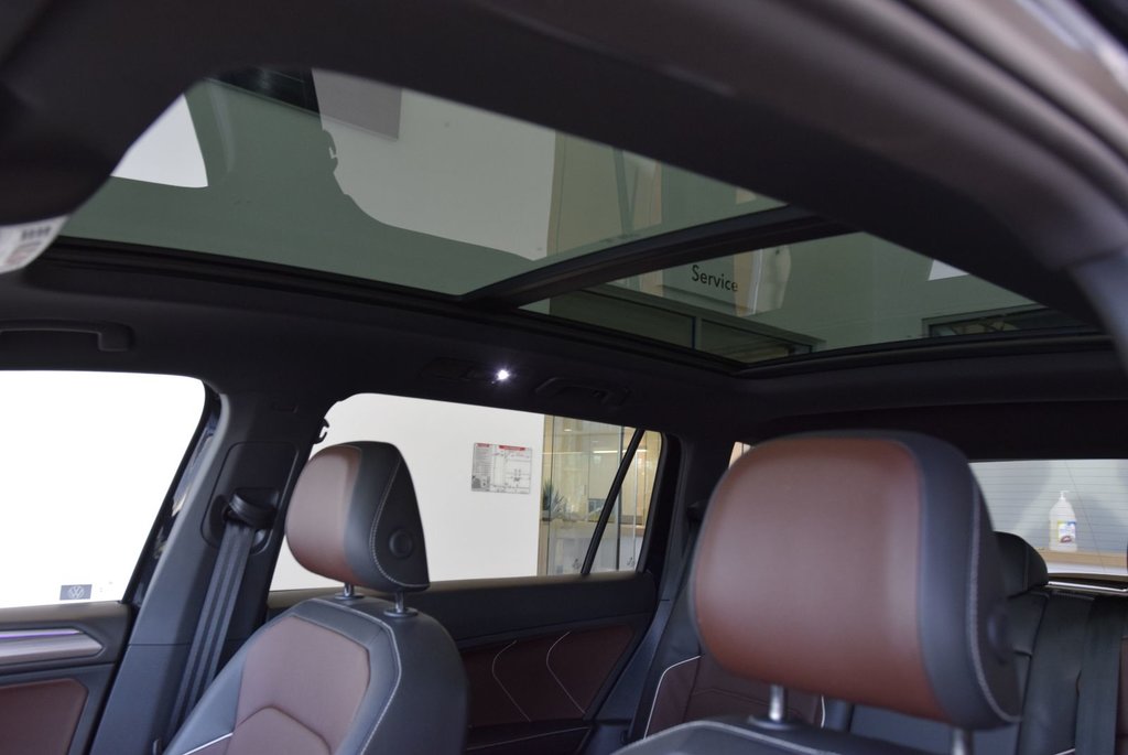 Volkswagen Tiguan HIGHLINE+R LINE+8 PNEUS 8 MAGS 2024 à Laval, Québec - 9 - w1024h768px