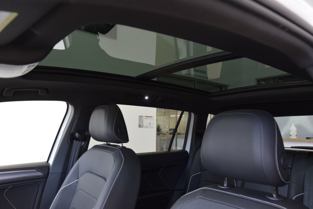 Volkswagen Tiguan HIGHLINE+R LINE+CUIR+TOIT+ 2024 à Laval, Québec - 7 - w1024h768px