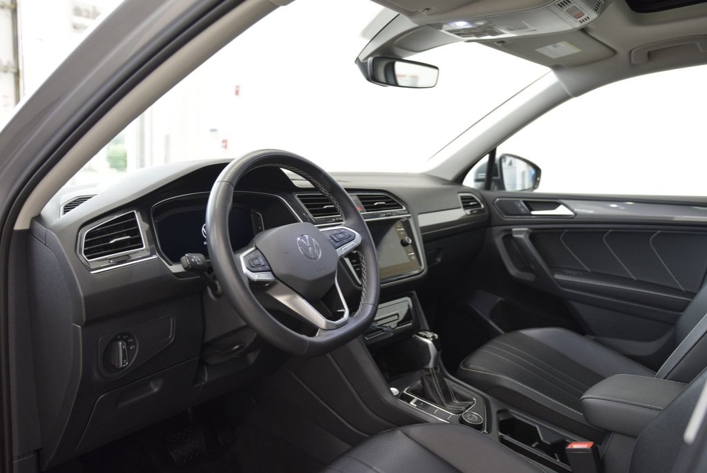 Volkswagen Tiguan COMFORTLINE+TOIT PANO+AWD 2024 à Laval, Québec - 16 - w1024h768px