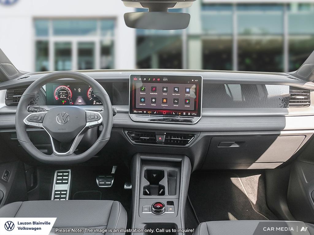 Volkswagen Tiguan Comfortline R-Line Black Edition 2025 à Laval, Québec - 22 - w1024h768px