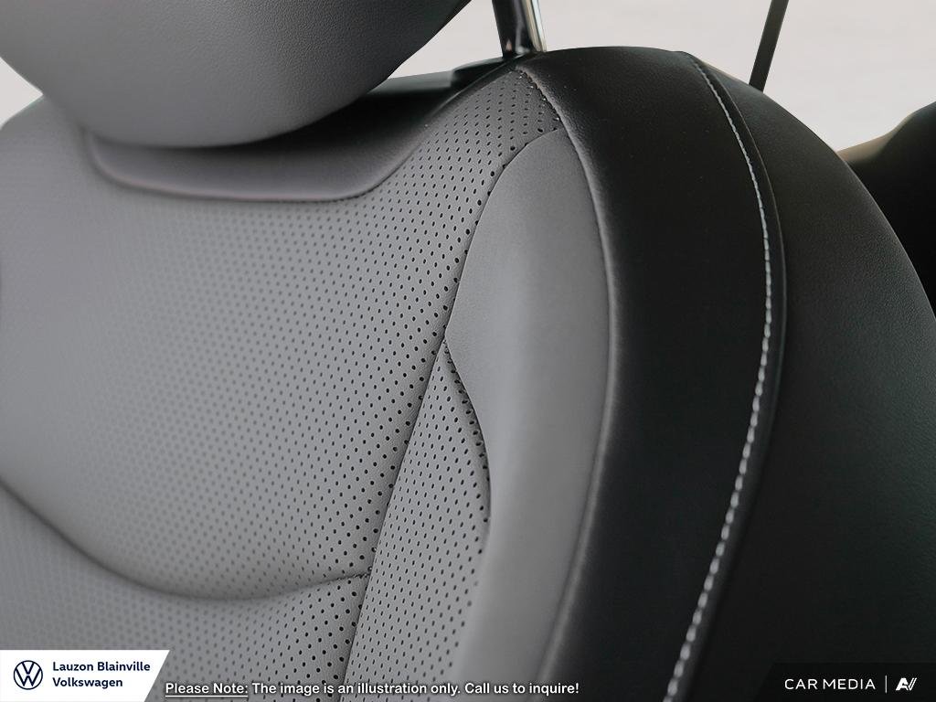 Volkswagen Tiguan Comfortline R-Line Black Edition 2025 à Laval, Québec - 20 - w1024h768px