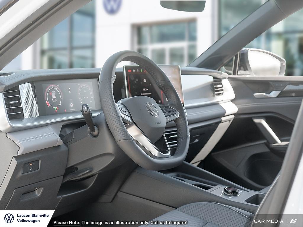 Volkswagen Tiguan Comfortline R-Line Black Edition 2025 à Laval, Québec - 12 - w1024h768px