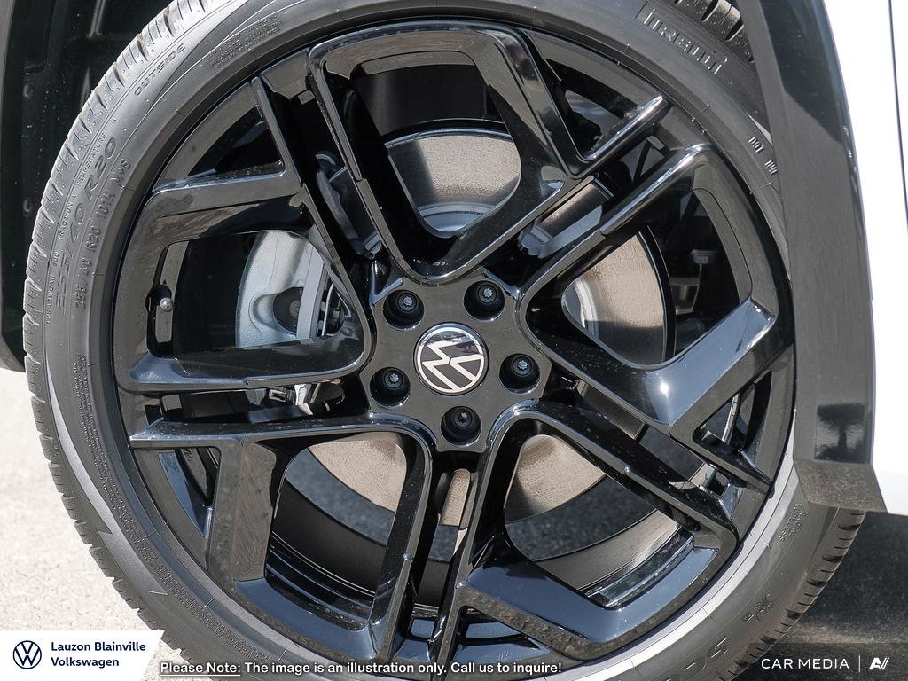 2025 Volkswagen Tiguan Comfortline R-Line Black Edition in Laval, Quebec - 8 - w1024h768px