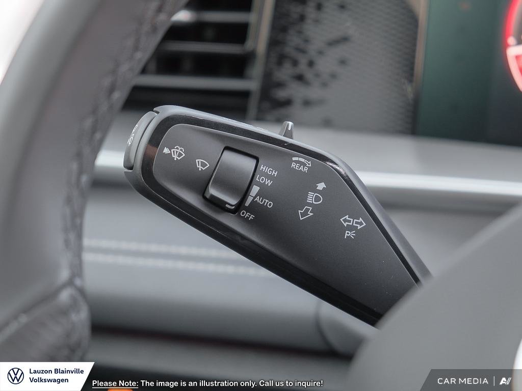 2025 Volkswagen Tiguan Comfortline R-Line Black Edition in Laval, Quebec - 25 - w1024h768px