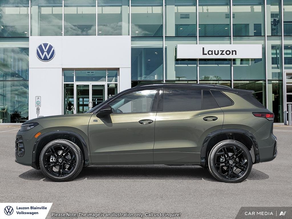 Volkswagen Tiguan Comfortline R-Line Black Edition 2025 à Laval, Québec - 3 - w1024h768px