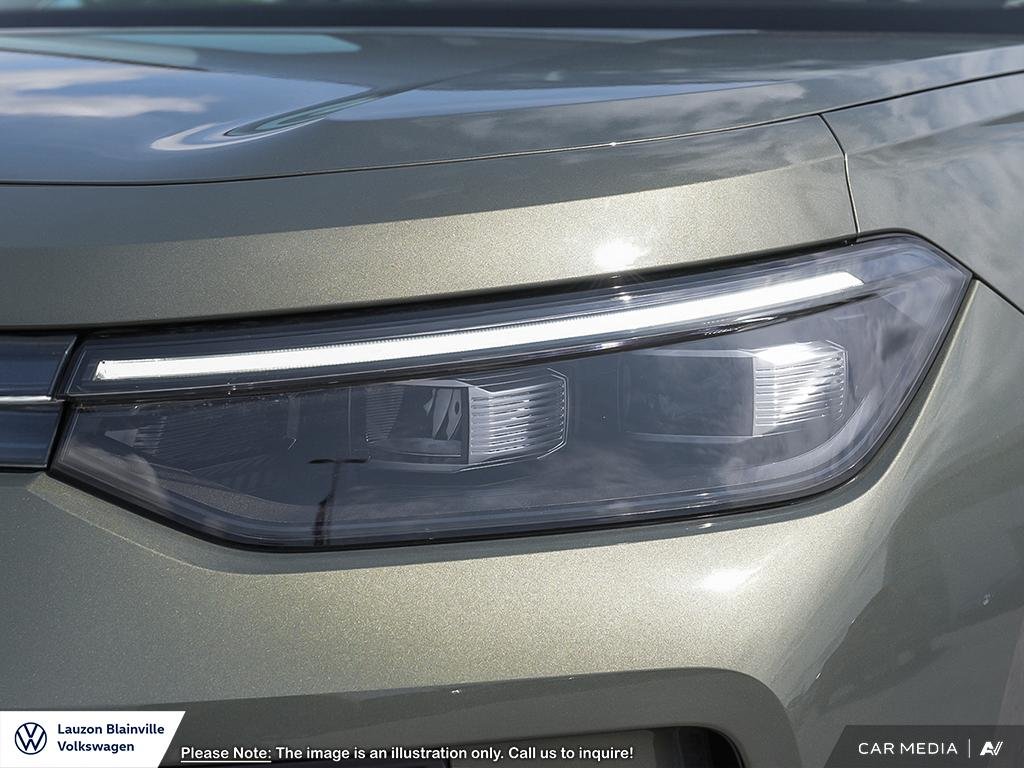 Volkswagen Tiguan Comfortline R-Line Black Edition 2025 à Laval, Québec - 8 - w1024h768px