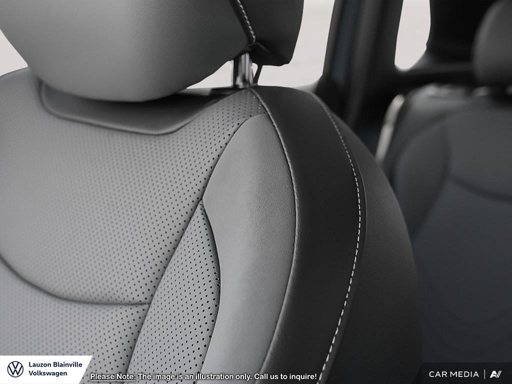 Volkswagen Tiguan Comfortline R-Line Black Edition 2025 à Laval, Québec - 18 - w1024h768px