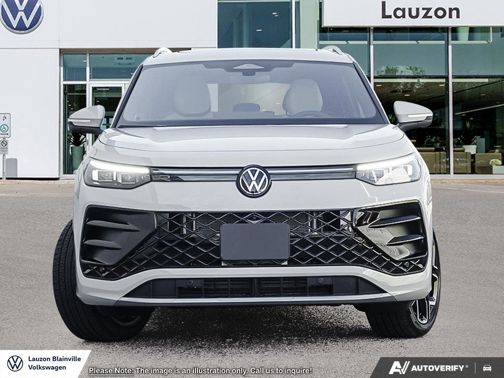 2025 Volkswagen Tiguan Highline R-Line in Laval, Quebec - 2 - w1024h768px
