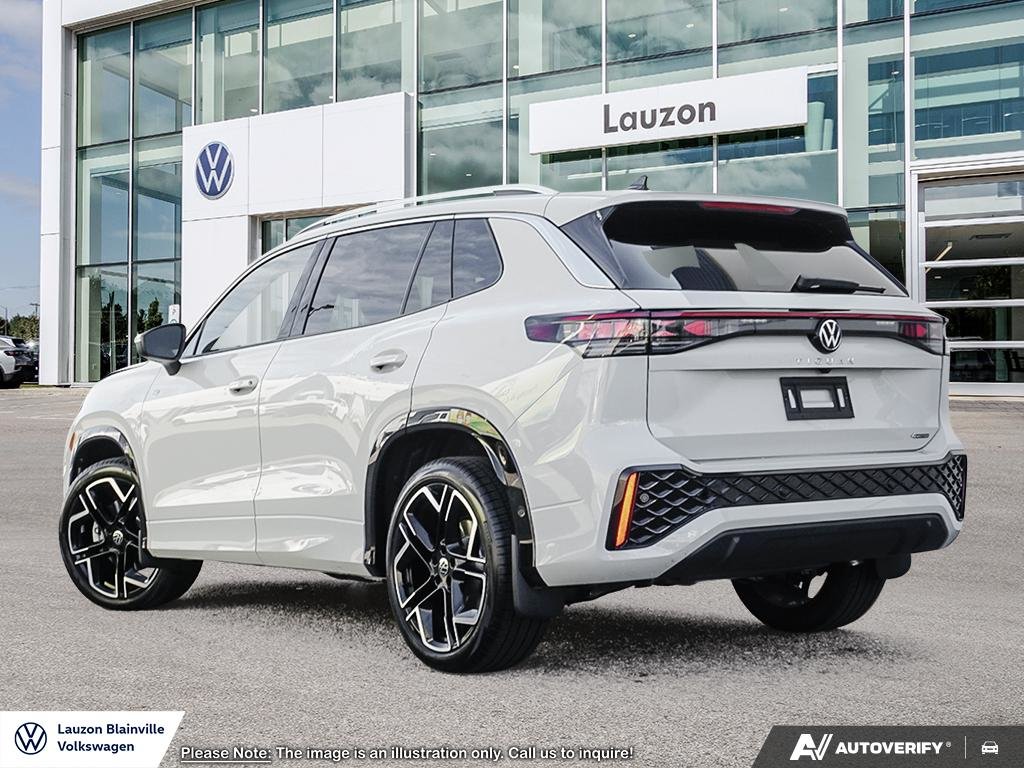 2025 Volkswagen Tiguan Highline R-Line in Laval, Quebec - 4 - w1024h768px