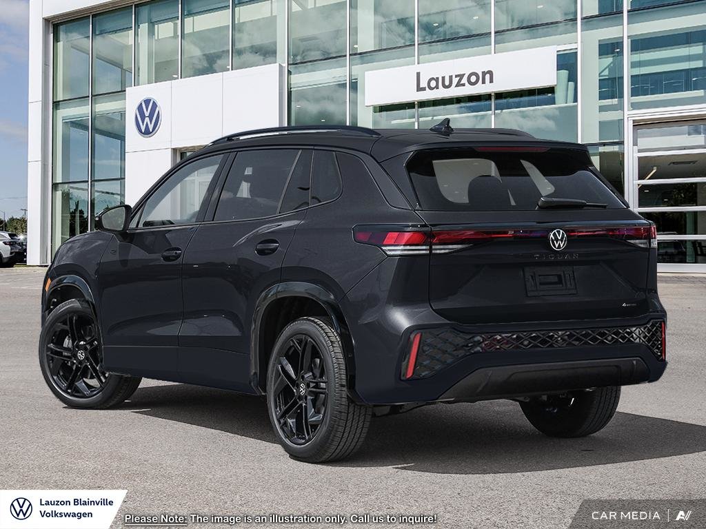 Volkswagen Tiguan Comfortline R-Line Black Edition 2025 à Laval, Québec - 4 - w1024h768px