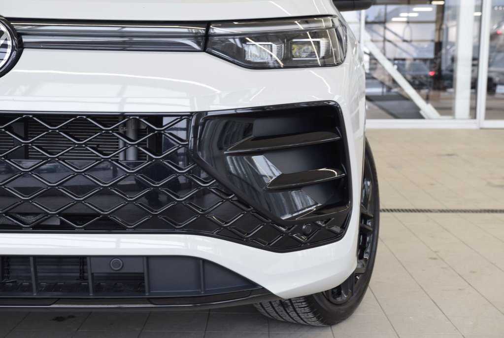 Volkswagen Tiguan COMFORTLINE+BLACK PACKAGE 2025 à Laval, Québec - 3 - w1024h768px
