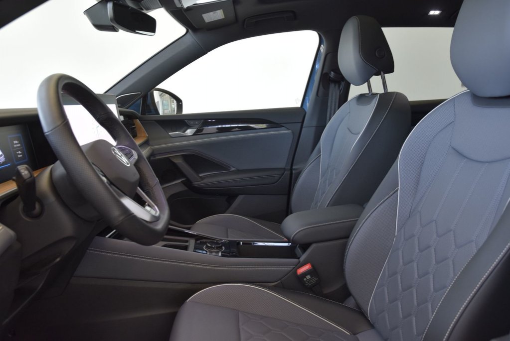 Volkswagen Tiguan HIGHLINE+R LINE+CUIR+TOIT 2025 à Laval, Québec - 20 - w1024h768px