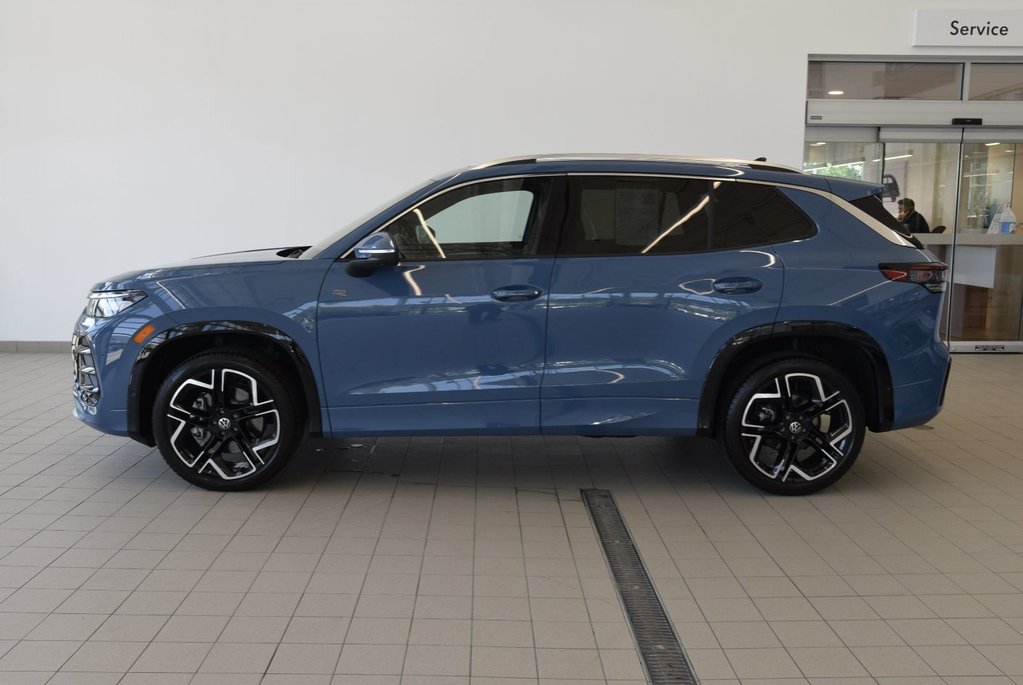 Volkswagen Tiguan HIGHLINE+R LINE+CUIR+TOIT 2025 à Laval, Québec - 3 - w1024h768px