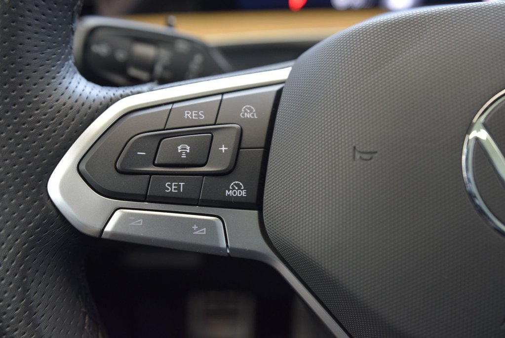 Volkswagen Tiguan HIGHLINE+R LINE+CUIR+TOIT 2025 à Laval, Québec - 27 - w1024h768px
