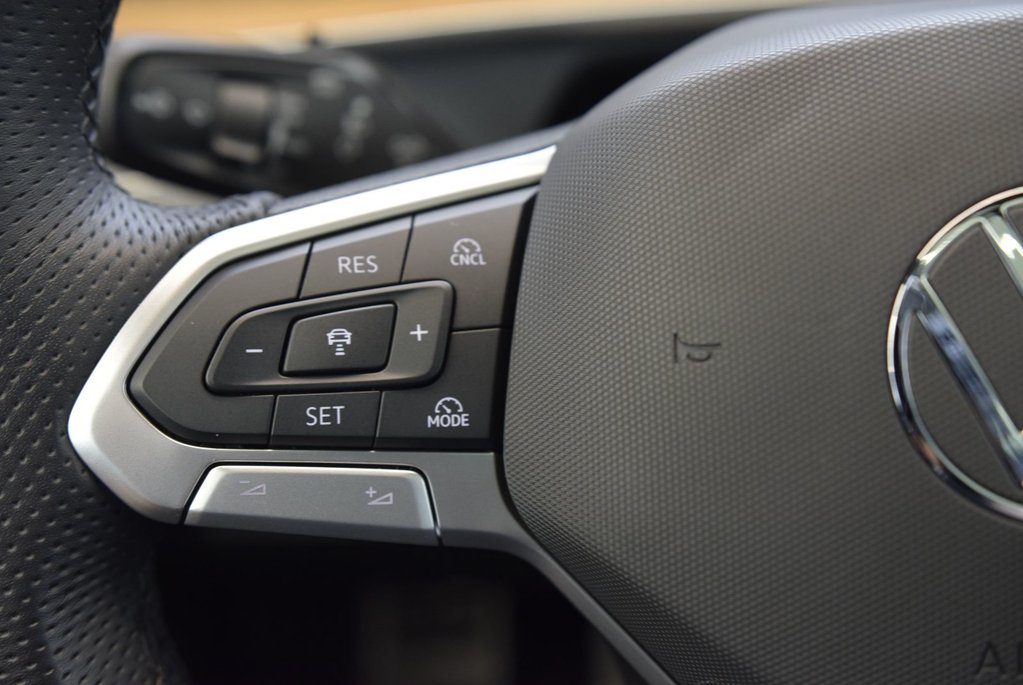 2025 Volkswagen Tiguan HIGHLINE+R LINE+TOIT+CUIR+ in Laval, Quebec - 26 - w1024h768px