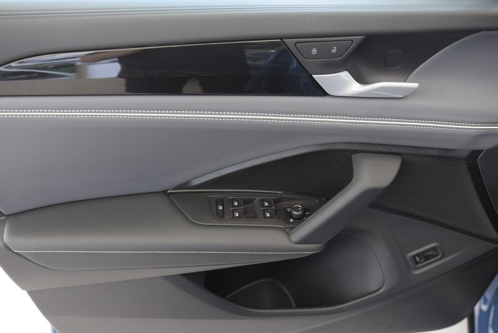 2025 Volkswagen Tiguan HIGHLINE+R LINE+TOIT+CUIR+ in Laval, Quebec - 20 - w1024h768px