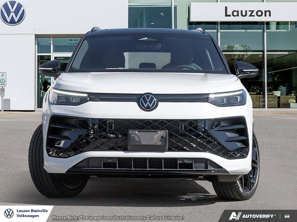 2026 Volkswagen Tiguan Comfortline R-Line Black Edition in Laval, Quebec - 2 - w1024h768px