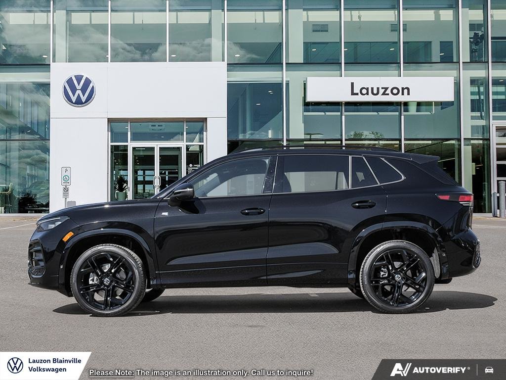 2026 Volkswagen Tiguan Comfortline R-Line Black Edition in Laval, Quebec - 3 - w1024h768px