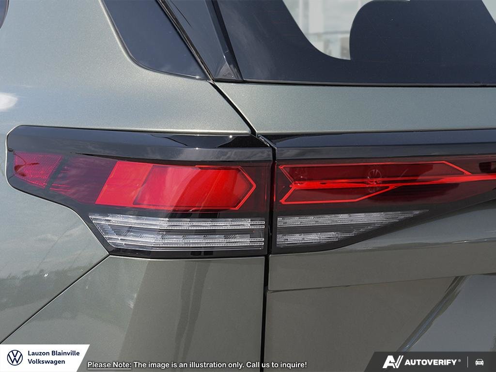 Volkswagen Tiguan Comfortline R-Line Black Edition 2026 à Laval, Québec - 9 - w1024h768px