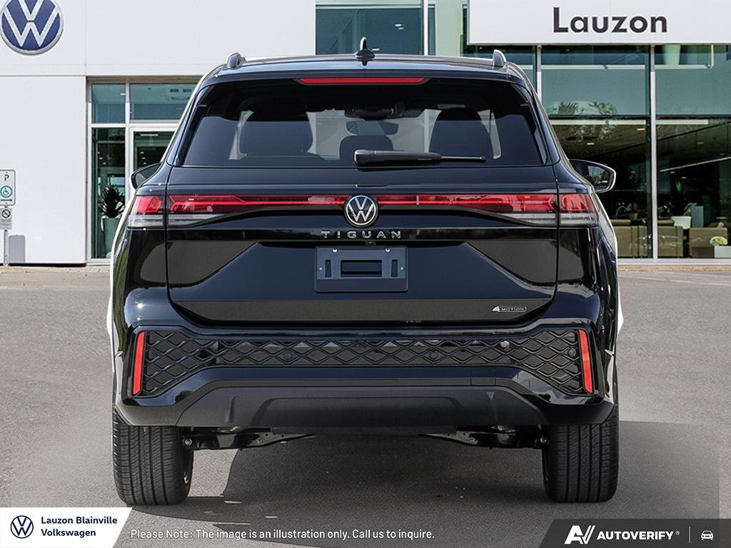 Volkswagen Tiguan Comfortline R-Line Black Edition 4MOTION 2027 à Laval, Québec - 5 - w1024h768px