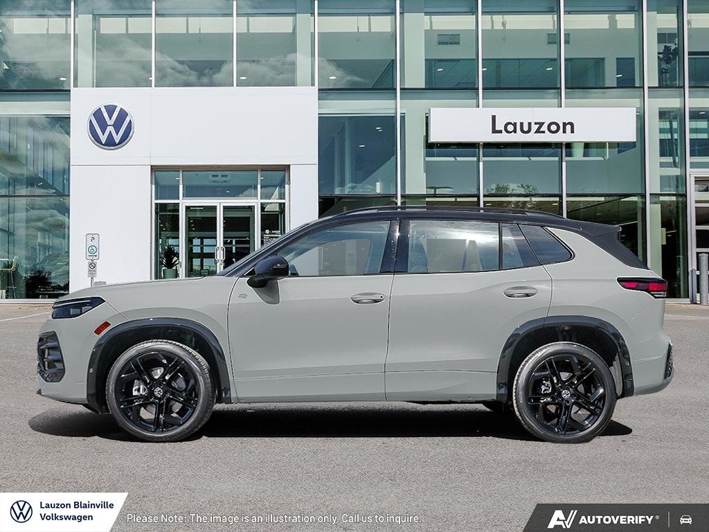 2027 Volkswagen Tiguan Comfortline R-Line Black Edition 4MOTION in Laval, Quebec - 3 - w1024h768px