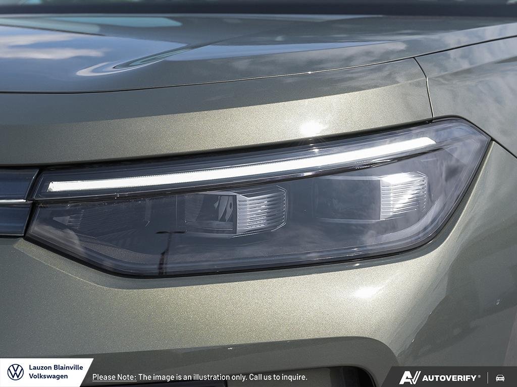 2027 Volkswagen Tiguan Comfortline R-Line Black Edition 4MOTION in Laval, Quebec - 8 - w1024h768px