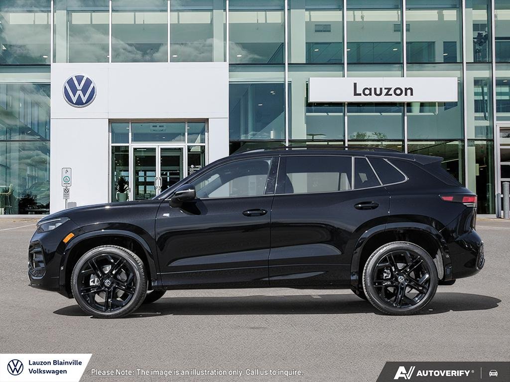 2027 Volkswagen Tiguan Comfortline R-Line Black Edition 4MOTION in Laval, Quebec - 3 - w1024h768px