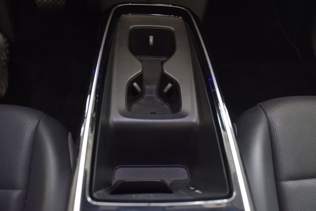 2023 Volkswagen ID.4 STATEMENT+TOIT PANO+CUIR in Laval, Quebec - 30 - w1024h768px