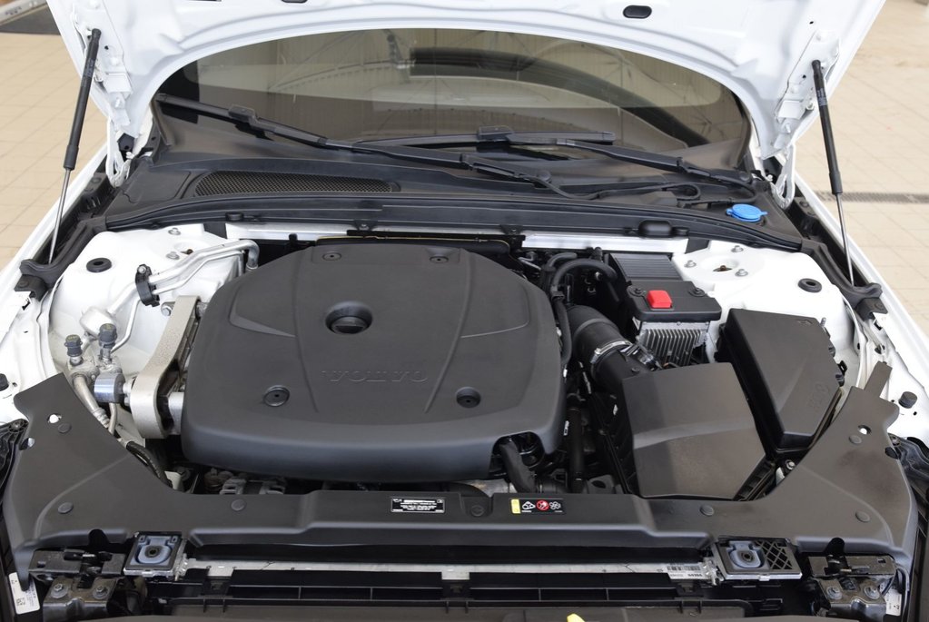 Volvo S60 R-Design+T5+CUIR+LED+NAV+ 2021 à Laval, Québec - 17 - w1024h768px