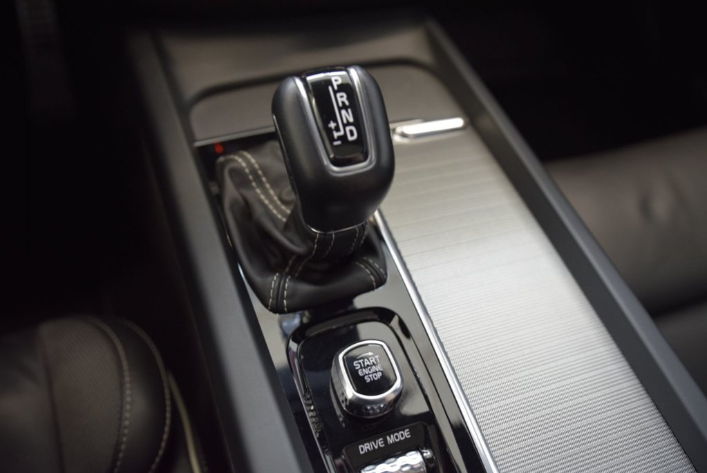 Volvo S60 R-Design+T5+CUIR+LED+NAV+ 2021 à Laval, Québec - 31 - w1024h768px