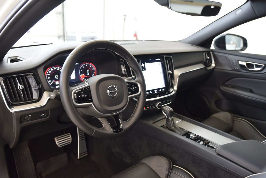Volvo S60 R-Design+T5+CUIR+LED+NAV+ 2021 à Laval, Québec - 9 - w1024h768px