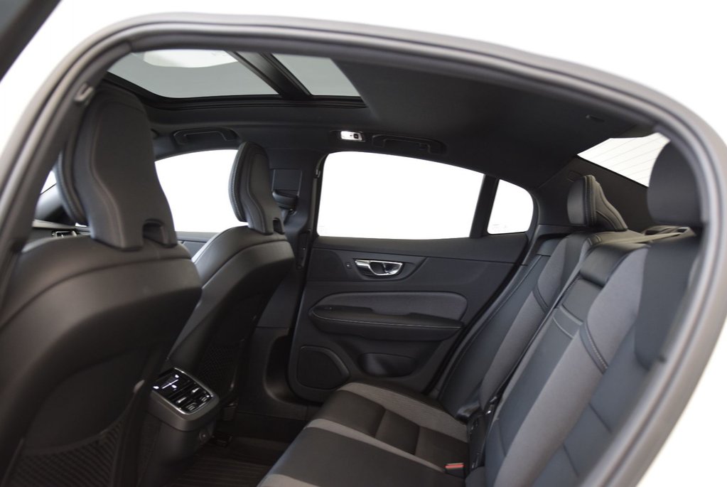 Volvo S60 R-Design+T5+CUIR+LED+NAV+ 2021 à Laval, Québec - 21 - w1024h768px