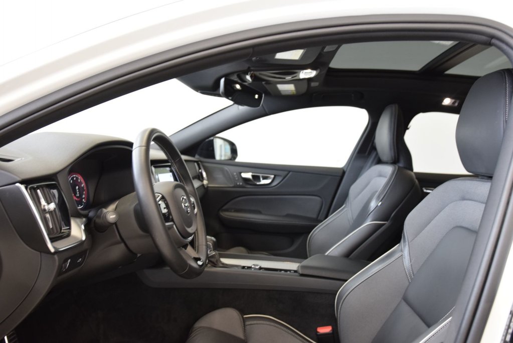 Volvo S60 R-Design+T5+CUIR+LED+NAV+ 2021 à Laval, Québec - 20 - w1024h768px