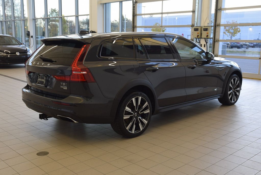 Volvo V60 Cross Country PREMIER PLUS PACK+AWD+TOIT 2020 à Laval, Québec - 27 - w1024h768px