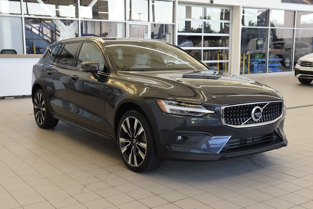 Volvo V60 Cross Country PREMIER PLUS PACK+AWD+TOIT 2020 à Laval, Québec - 28 - w1024h768px