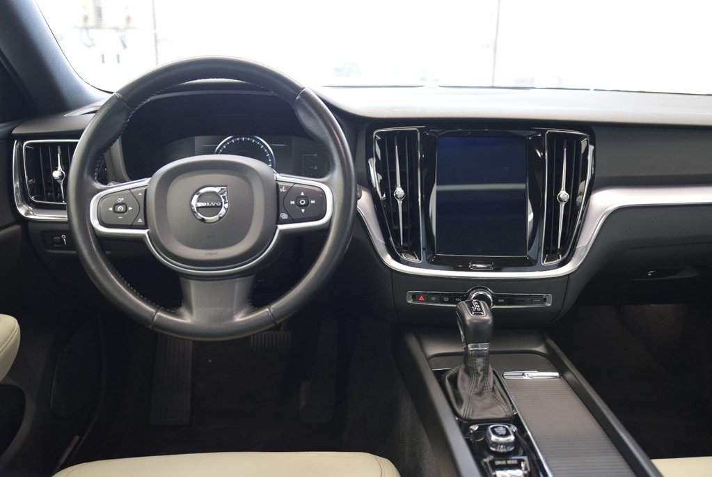 Volvo V60 Cross Country PREMIER PLUS PACK+AWD+TOIT 2020 à Laval, Québec - 8 - w1024h768px