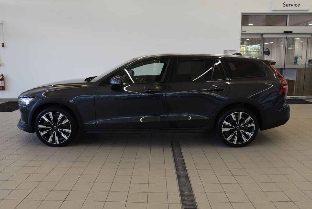 Volvo V60 Cross Country PREMIER PLUS PACK+AWD+TOIT 2020 à Laval, Québec - 29 - w1024h768px