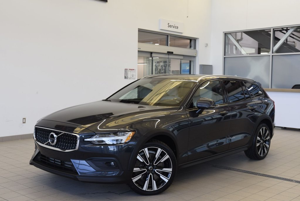 Volvo V60 Cross Country PREMIER PLUS PACK+AWD+TOIT 2020 à Laval, Québec - 30 - w1024h768px