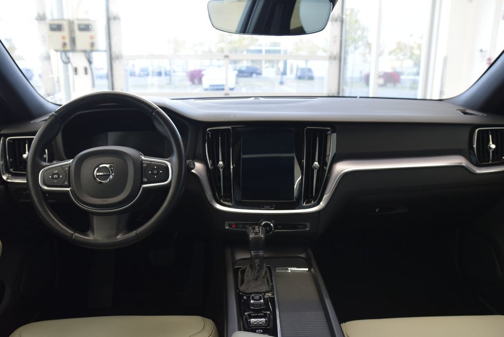 Volvo V60 Cross Country PREMIER PLUS PACK+AWD+TOIT 2020 à Laval, Québec - 20 - w1024h768px