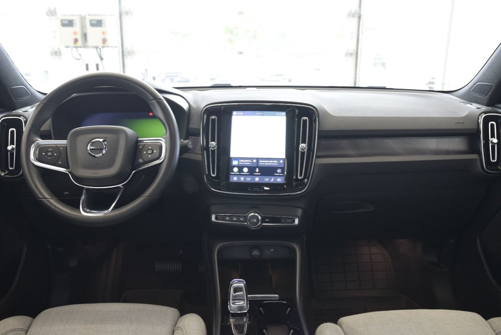 2023 Volvo XC40 Recharge Pure Electric ULTIMATE+LED+TOIT+AWD+HARMAN in Laval, Quebec - 21 - w1024h768px